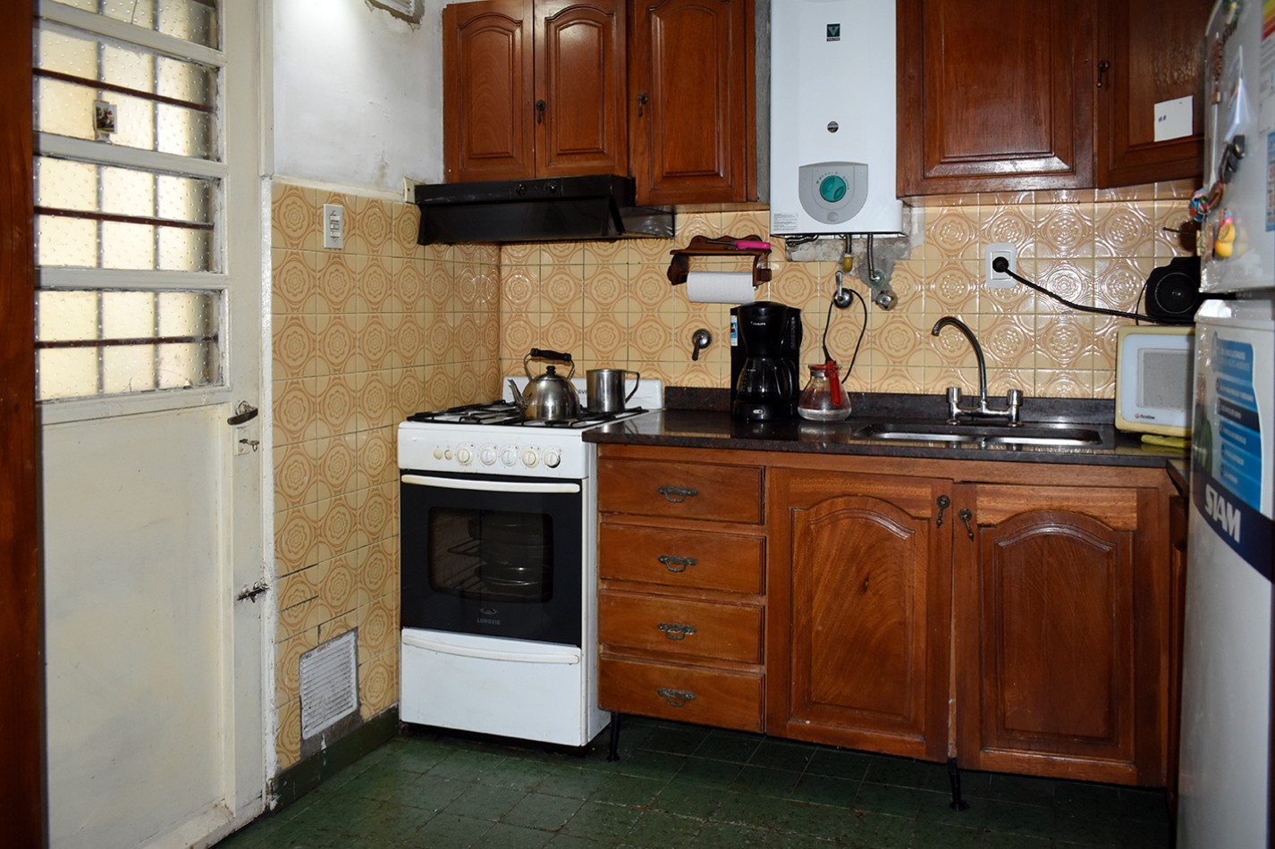 Casa 2 dormitorios garage patio Fisherton