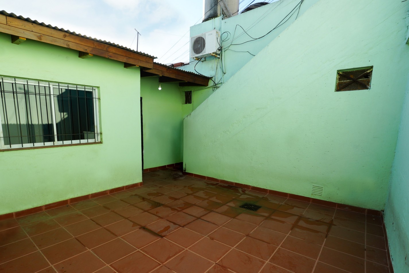 Casa moderna 3 dormitorios garage doble patio