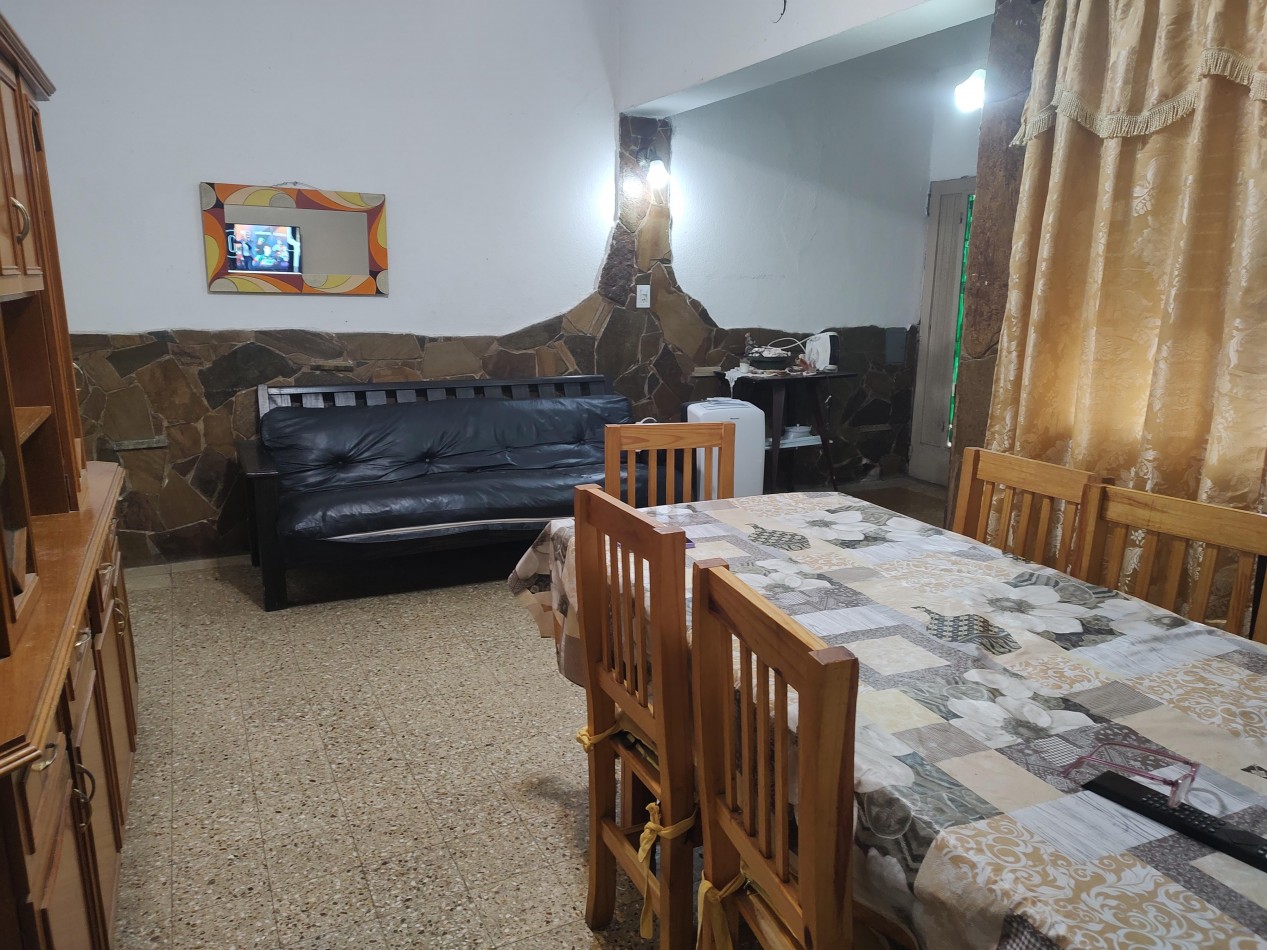 Casa 3 dormitorios garage Patio amplio Azcuenaga