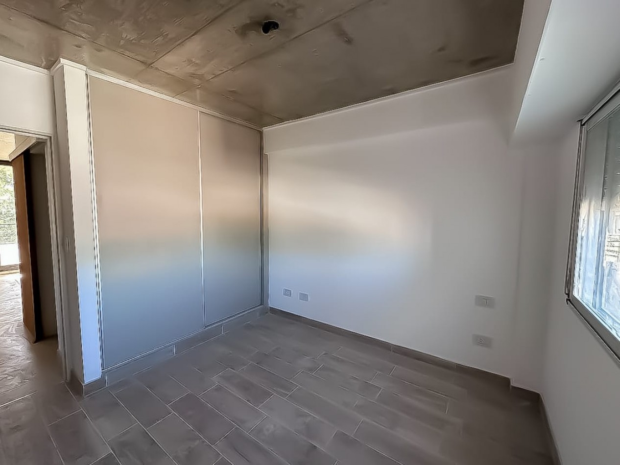¡Moderno departamento con parrillero en Echesortu!