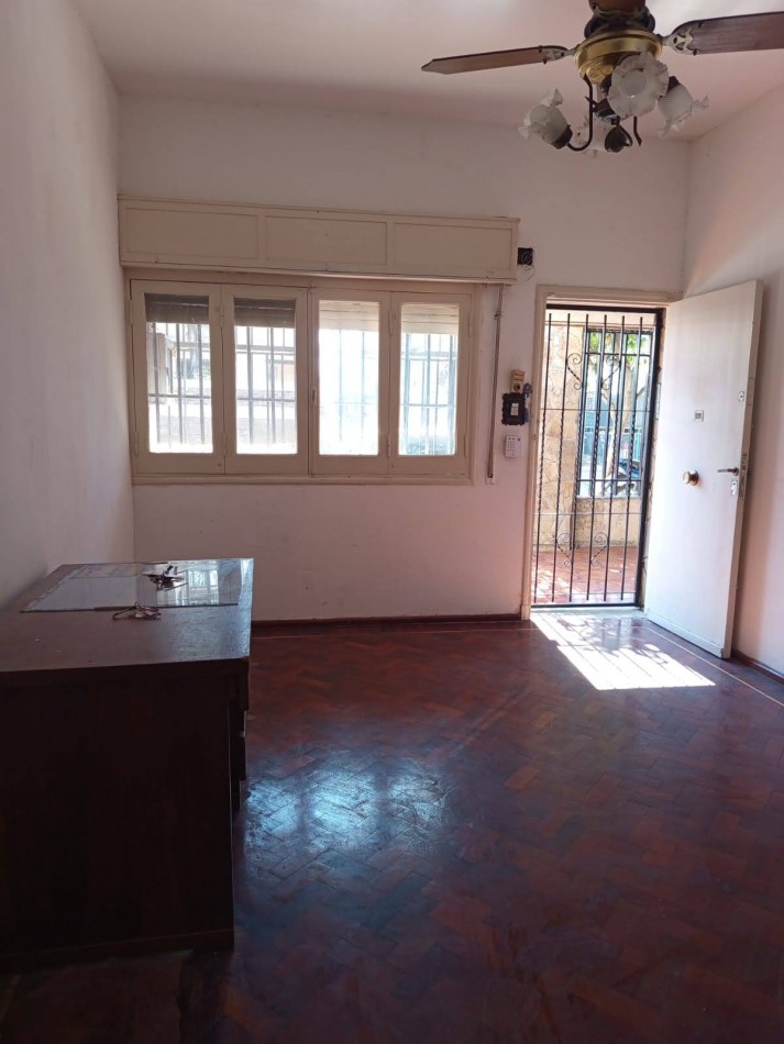 alquillo casa  3 dormitorios cochera patio Belgrano
