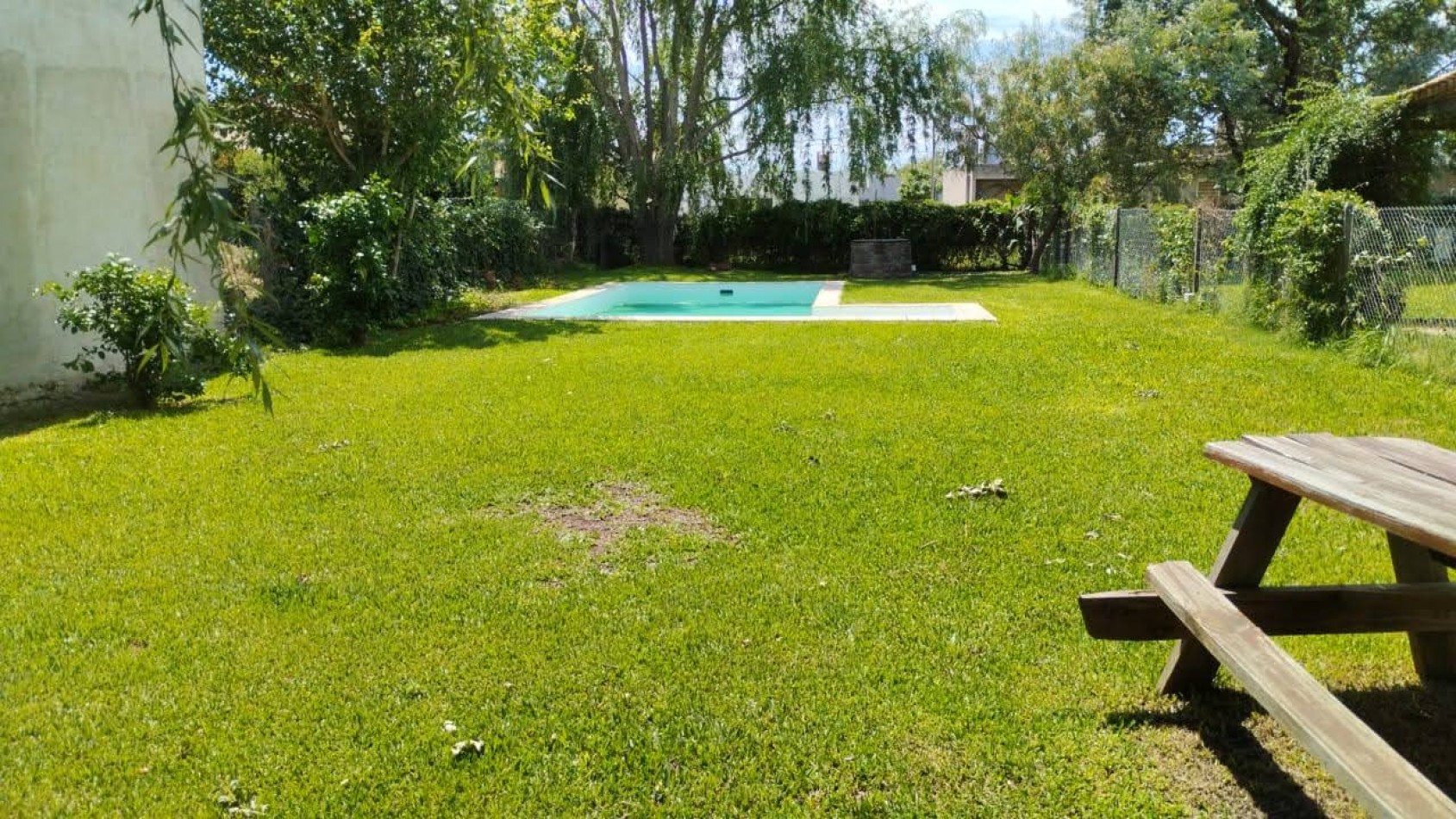 Terreno con pileta forestado Roldan