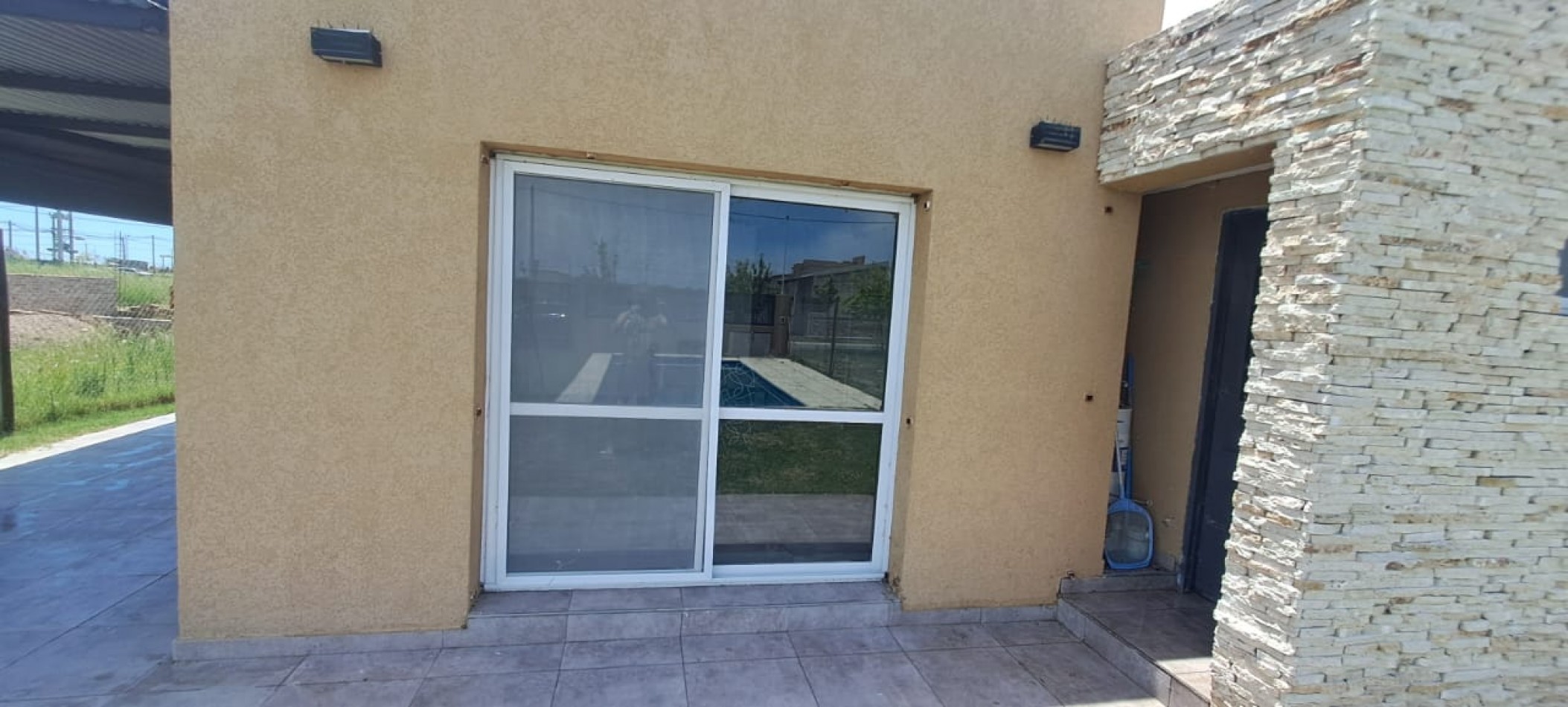 Casa a estrenar piscina Permuta Financiacion Piñero