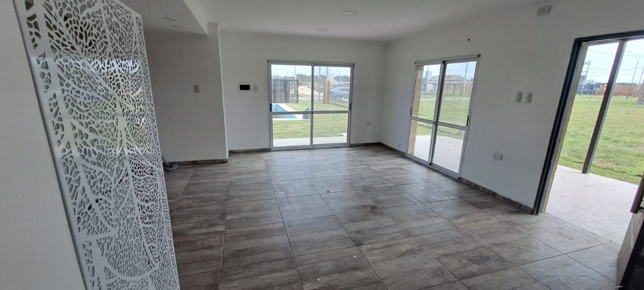 Casa a estrenar piscina Permuta Financiacion Piñero