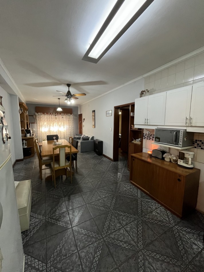 Venta en conjunto - Casa + Departamento en barrio Belgrano