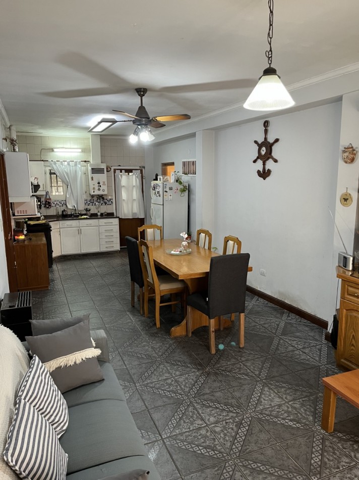 Venta en conjunto - Casa + Departamento en barrio Belgrano