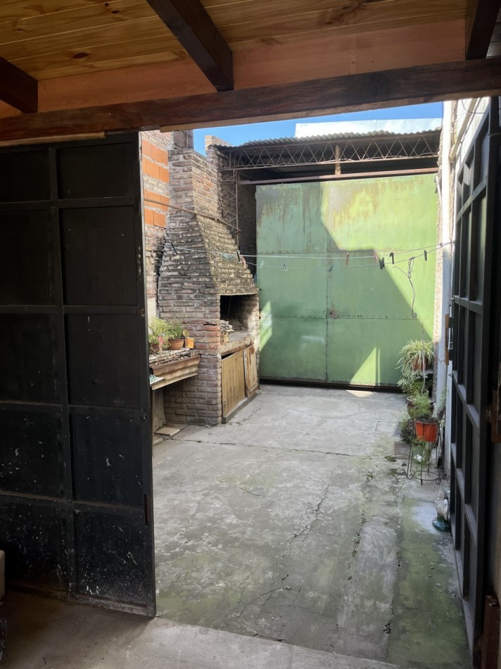 Venta en conjunto - Casa + Departamento en barrio Belgrano