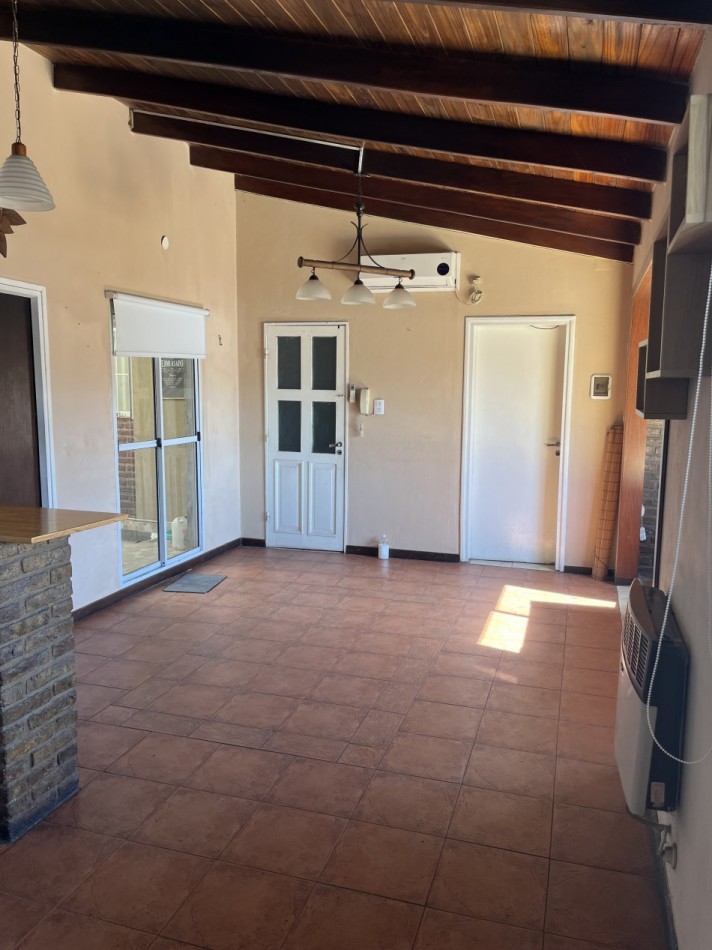 Venta en conjunto - Casa + Departamento en barrio Belgrano