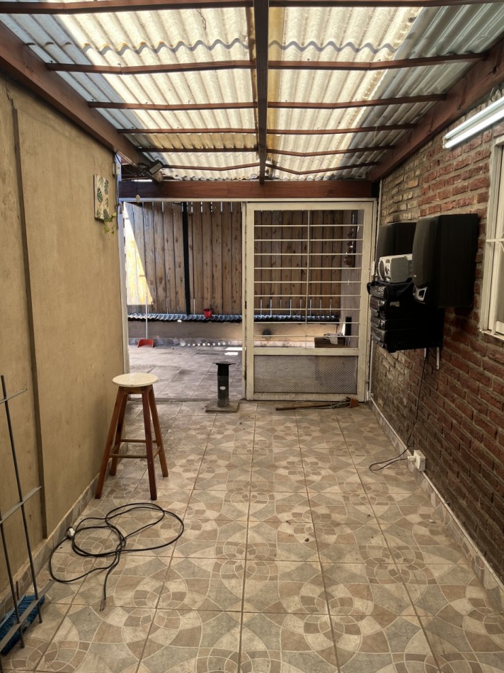 Venta en conjunto - Casa + Departamento en barrio Belgrano